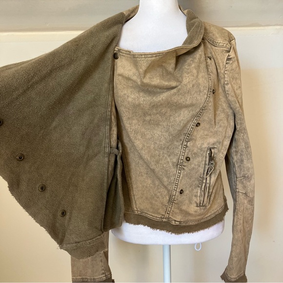 Free People Asymmetrical Tan Jean Jacket, LN, Sz M - Picture 8 of 10